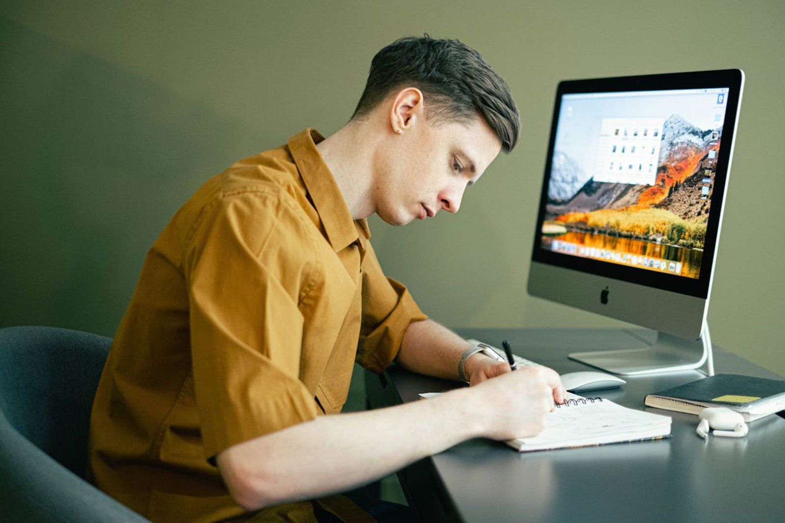 The Power of Branding: Building a Memorable Digital Identity